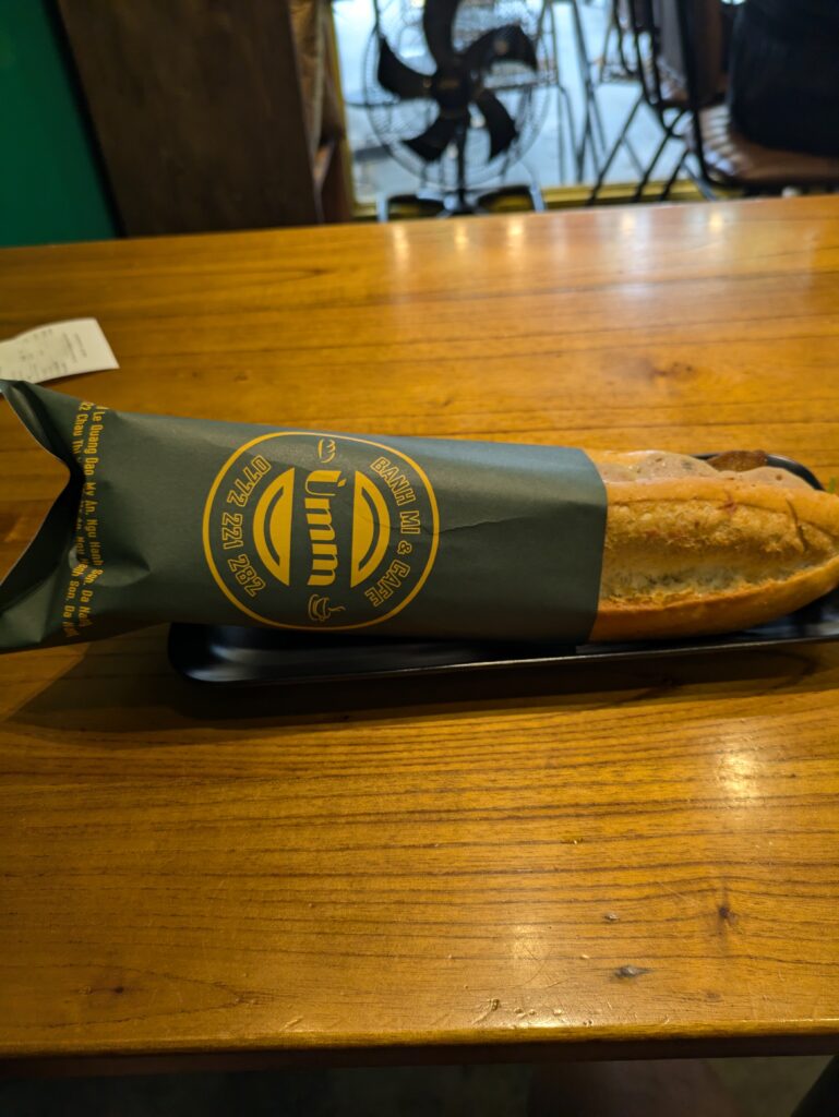 Ùmm Banh Mi & Cafeのバインミー画像